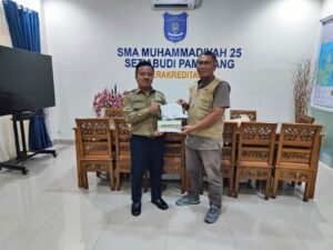 SMA Muhammadiyah 25 Pamulang Salurkan Bantuan Rp23 Juta untuk Korban Banjir dan Longsor Sumatera.